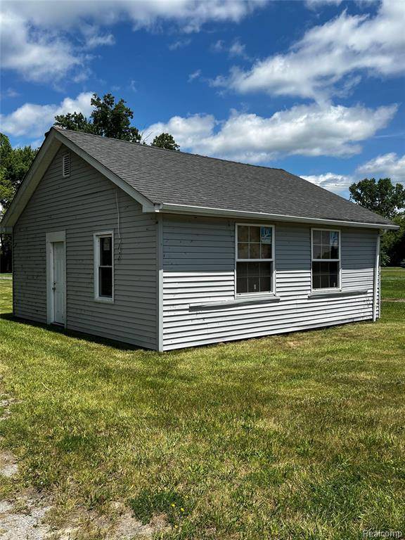 Ira Twp, MI 48023,8956 DIXIE Highway