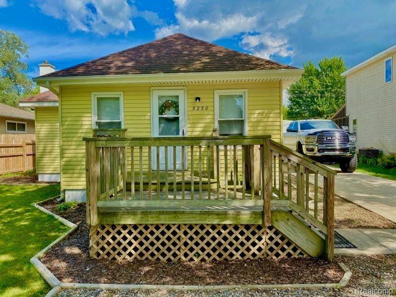 Independence Twp, MI 48346,5250 Drayton Road