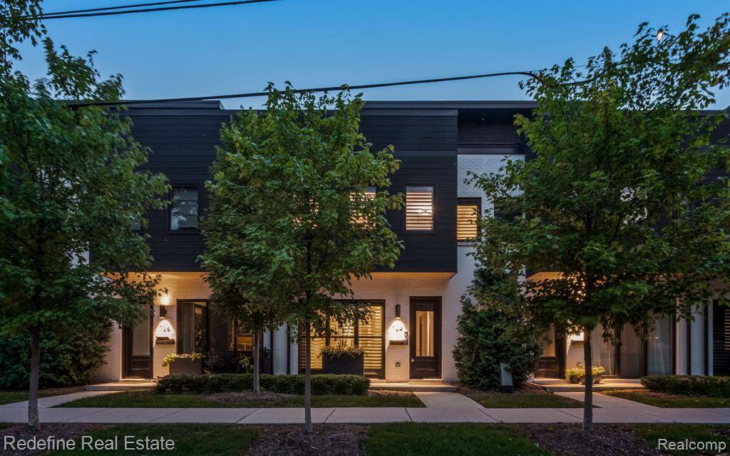Royal Oak, MI 48067,722 E Parent Avenue