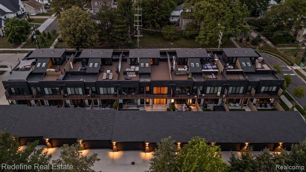 Royal Oak, MI 48067,722 E Parent Avenue