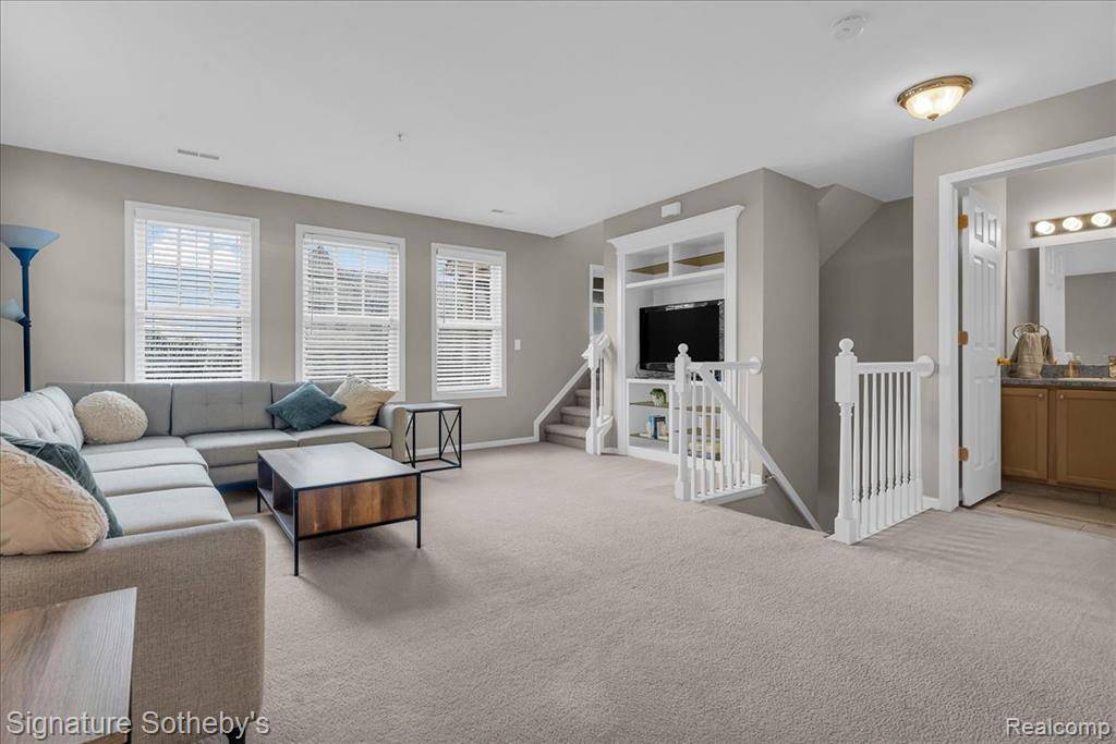 Auburn Hills, MI 48326,182 Amys Walk