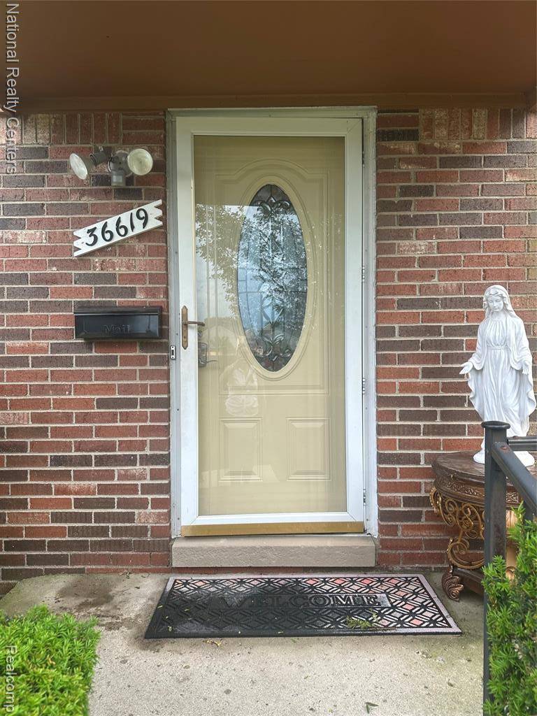 Sterling Heights, MI 48310,36619 Park Place Drive