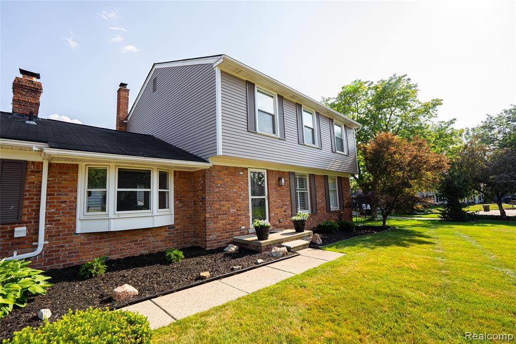 Northville, MI 48168,42331 Beacontree Court