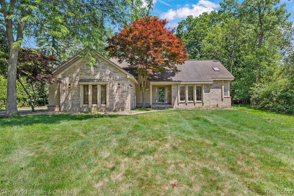 West Bloomfield Twp, MI 48322,5120 Langlewood Court