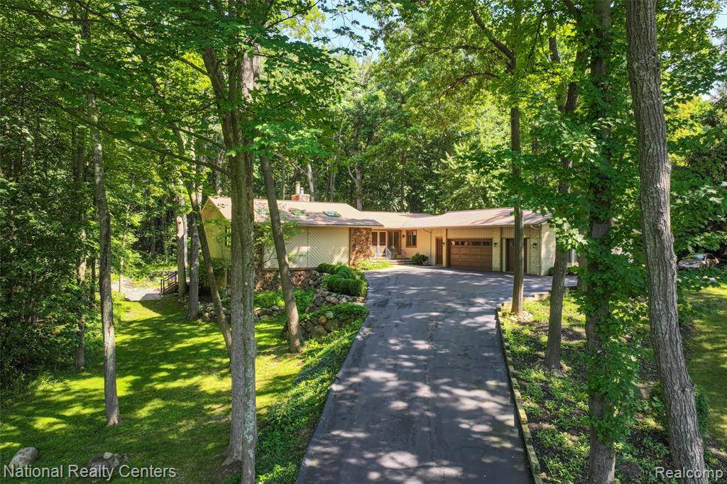 Independence Twp, MI 48346,7500 Deerhill Drive