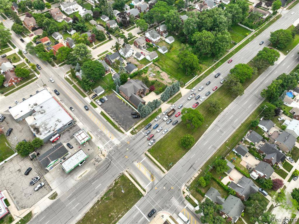 Dearborn, MI 48124,137 S Telegraph Road