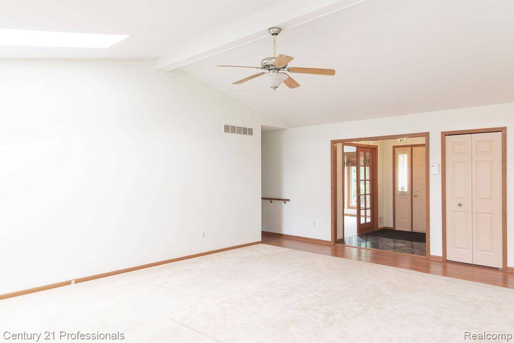 Clinton Twp, MI 48038,19040 Fortuna Drive S