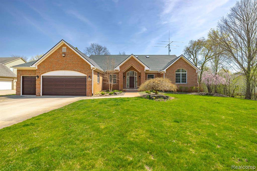 Farmington Hills, MI 48331,28468 SCHROEDER Street