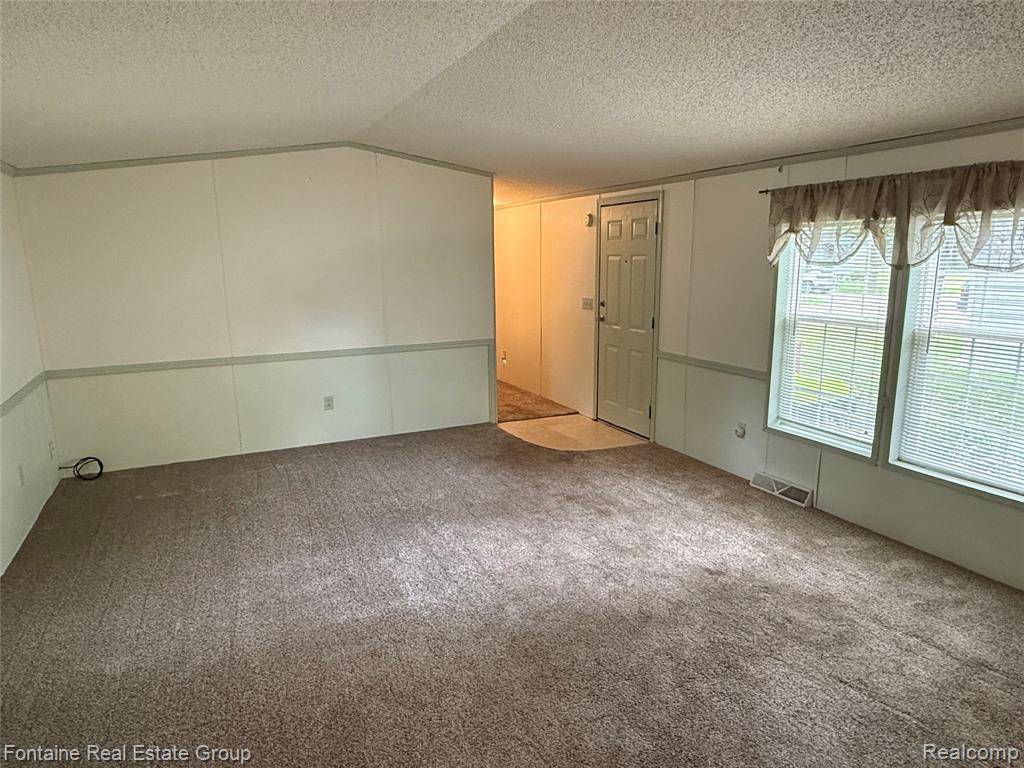 Novi, MI 48377,26852 Roric Street