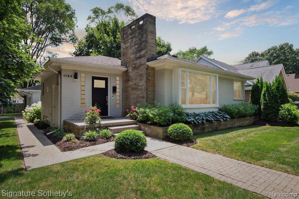 Royal Oak, MI 48073,1124 E Windemere Avenue