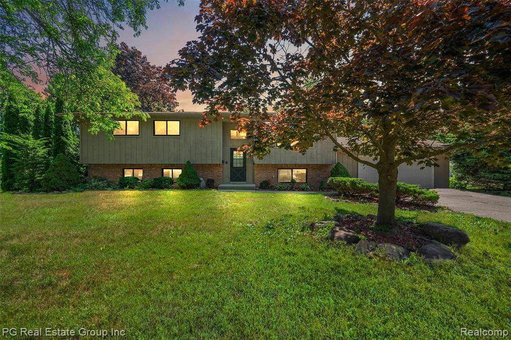 Washington Twp, MI 48094,7427 Emerson