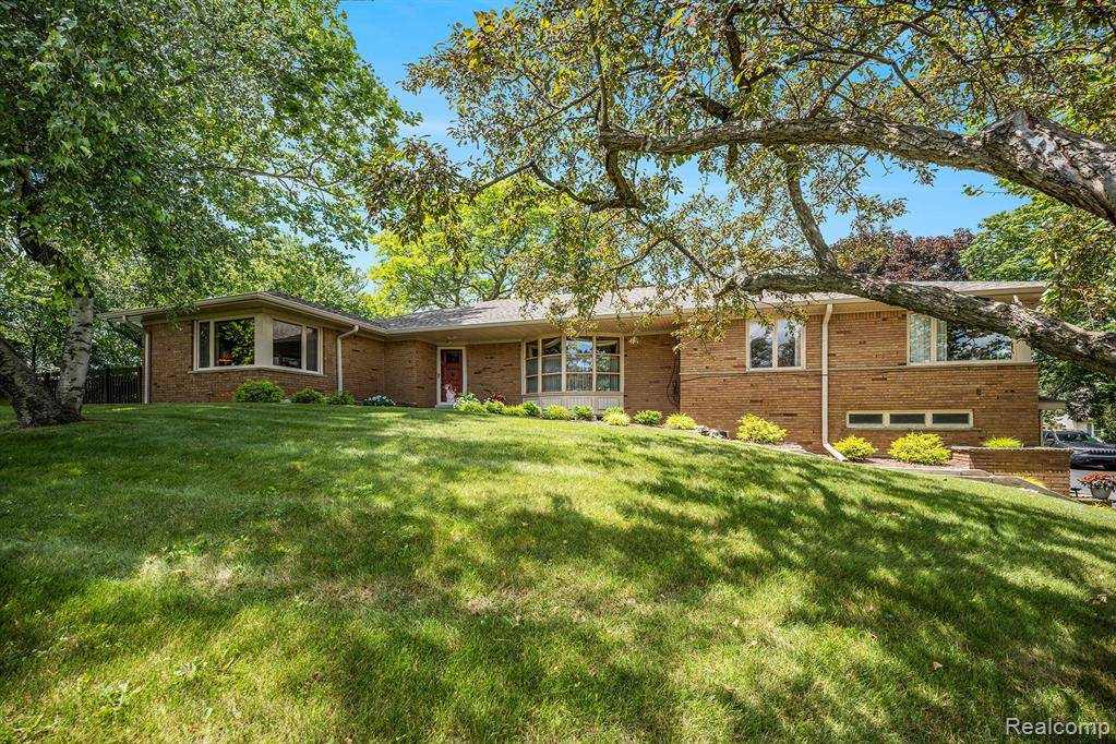 Rochester Hills, MI 48306,6400 N Rochester Road