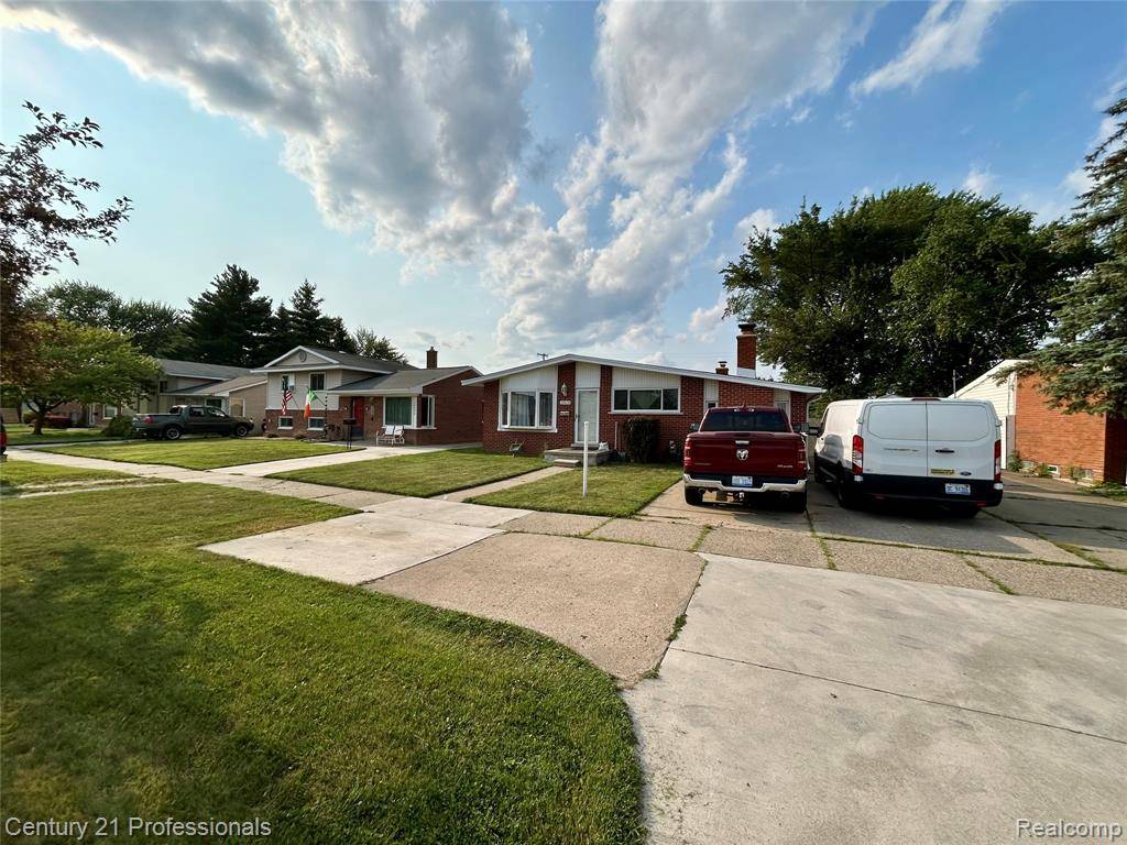 Westland, MI 48185,30614 Ann Arbor Trail