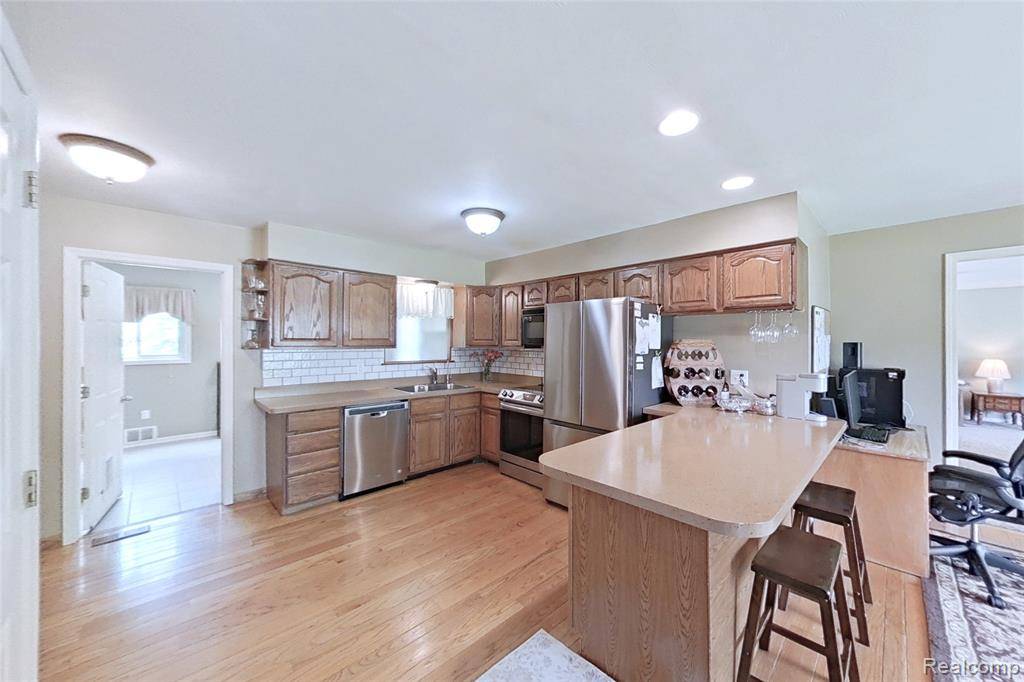 Hamburg Twp, MI 48169,9100 Mayfred Drive