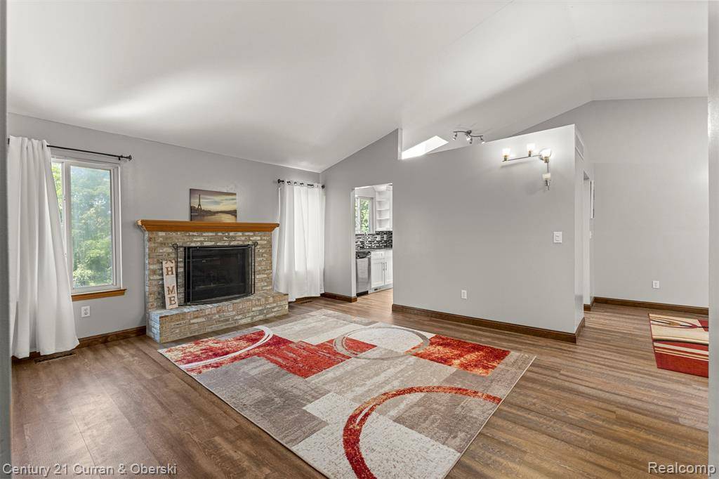 Westland, MI 48186,1786 Daisy Lane