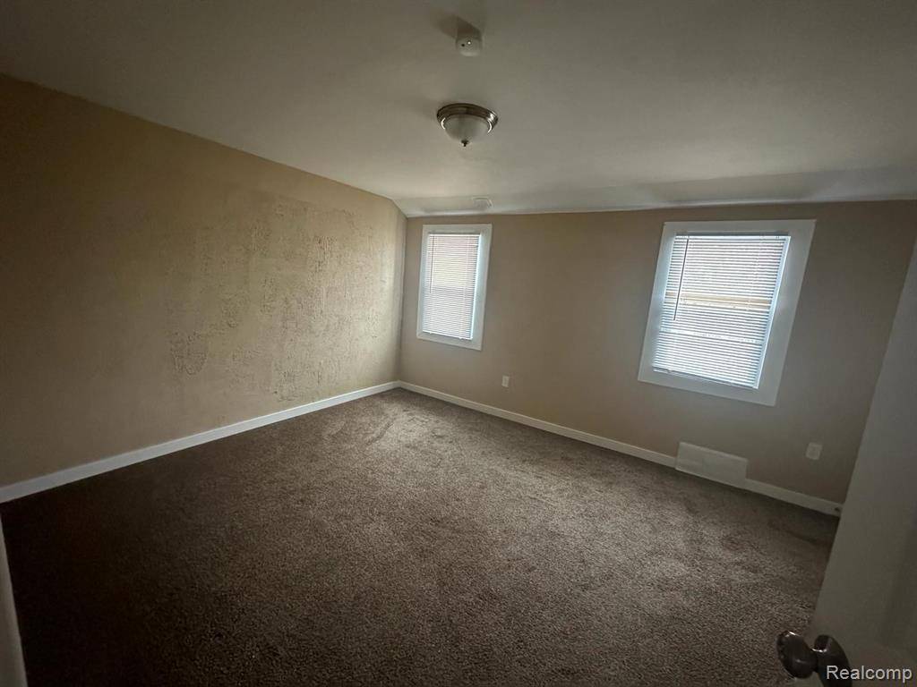 Detroit, MI 48224,5030 Hereford Street