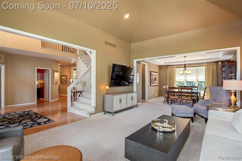 West Bloomfield Twp, MI 48323,7177 S Oak Court W