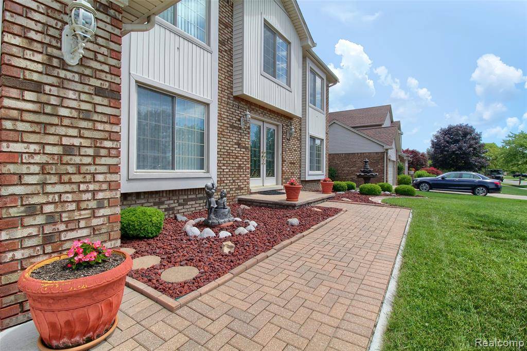 Livonia, MI 48154,38188 Mallory Drive