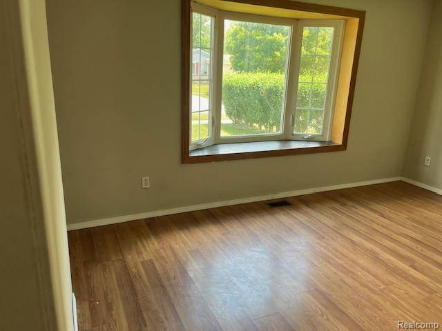 Romulus, MI 48174,15730 COLBERT Street
