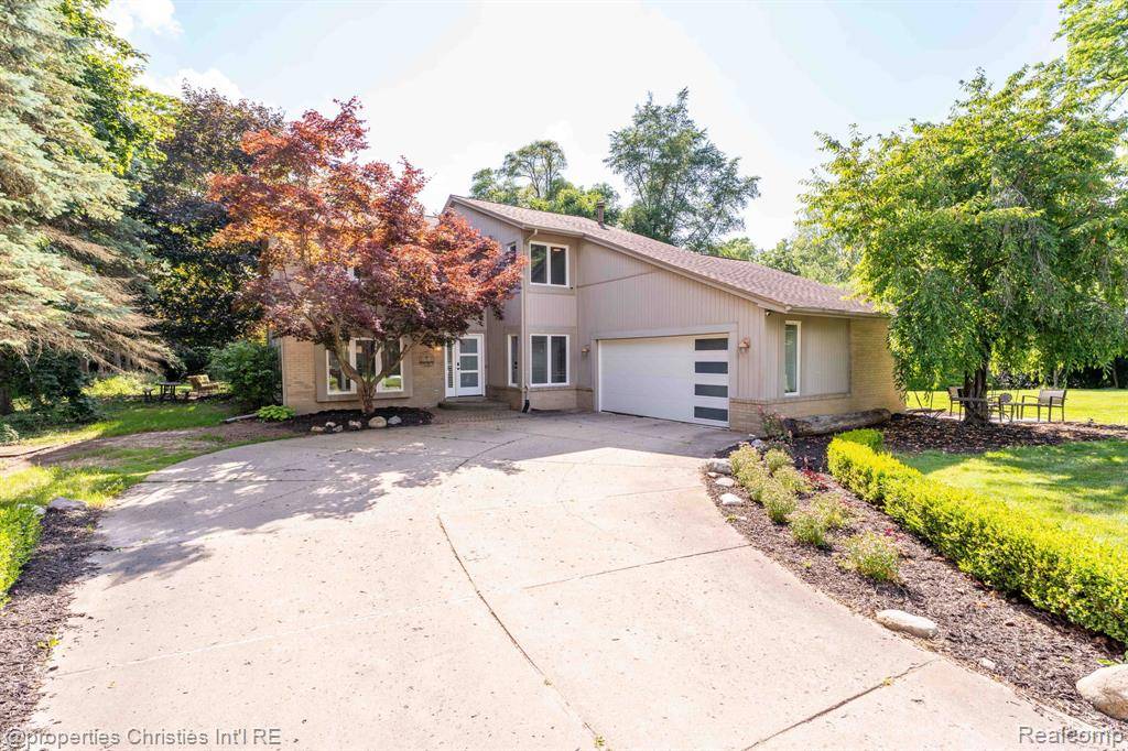Bloomfield Twp, MI 48302,2766 Acorn Road