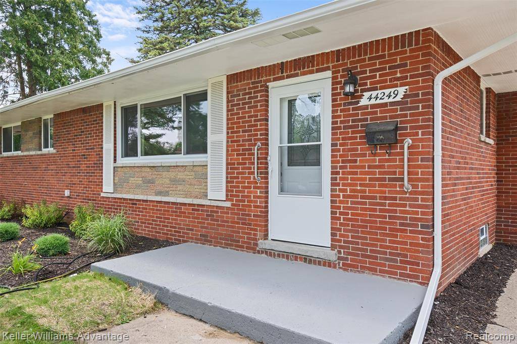 Sterling Heights, MI 48314,44249 Donley Drive