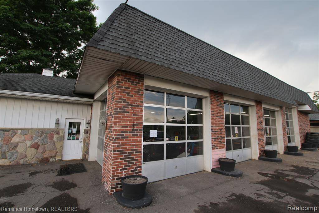 Plymouth, MI 48170,285 N Main Street