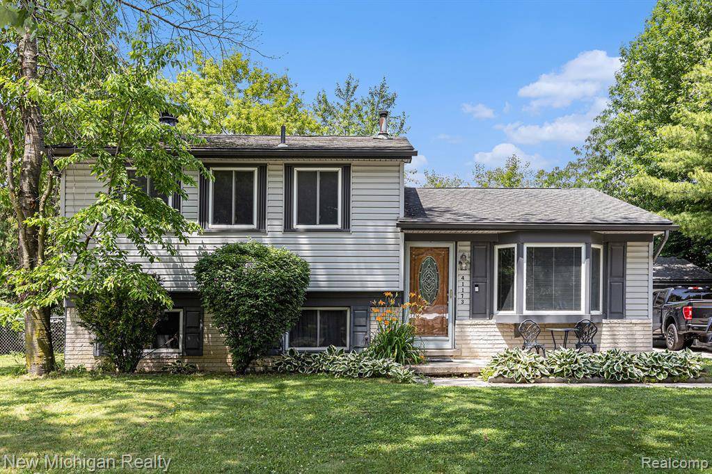 Clinton Twp, MI 48038,41173 Cimarron Street