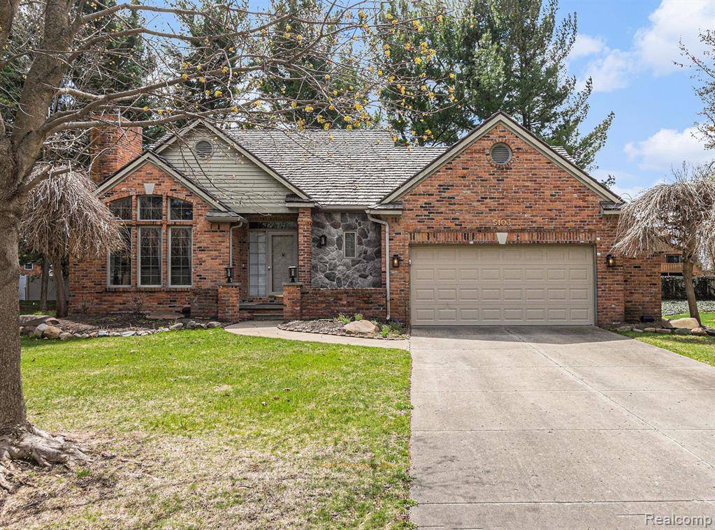 Fenton Twp, MI 48430,5103 Coachlight Drive