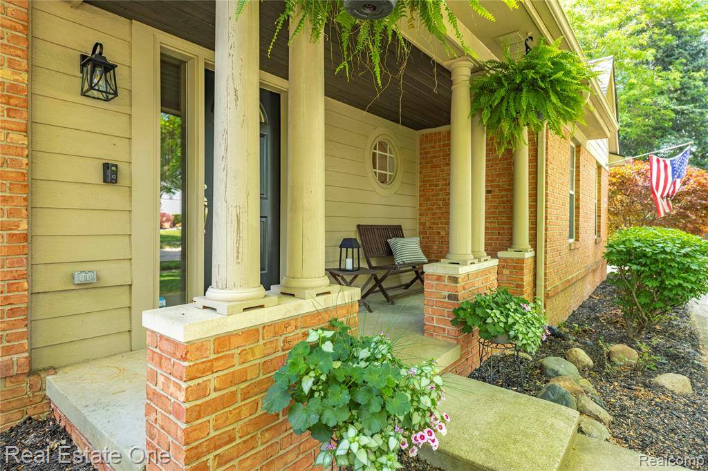 Novi, MI 48377,31085 Chatsford Street