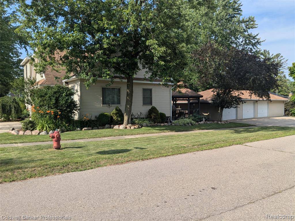 Marlette, MI 48453,3237 Rogers Street