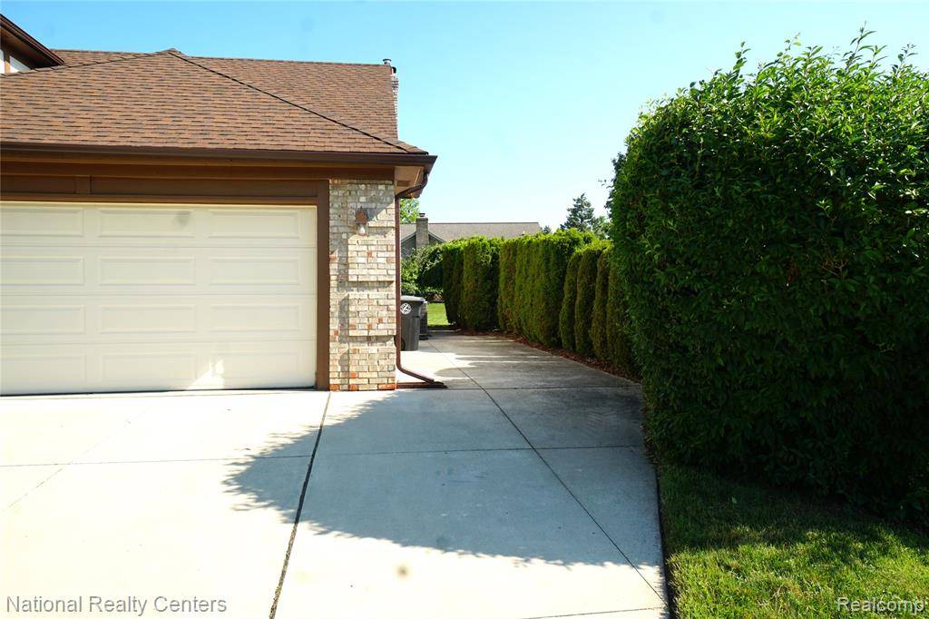 Livonia, MI 48152,19230 Augusta Court
