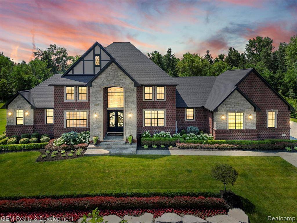 Novi, MI 48167,47545 Casa Loma Court