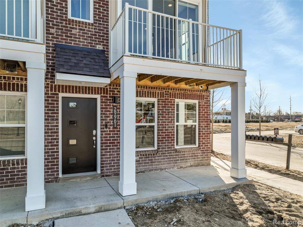 Lyon Twp, MI 48165,30009 Center Street 13