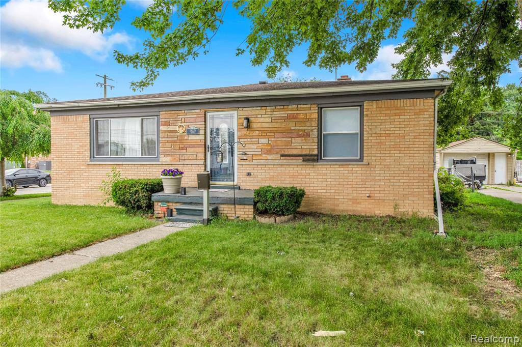 Roseville, MI 48066,19035 Frazho Road