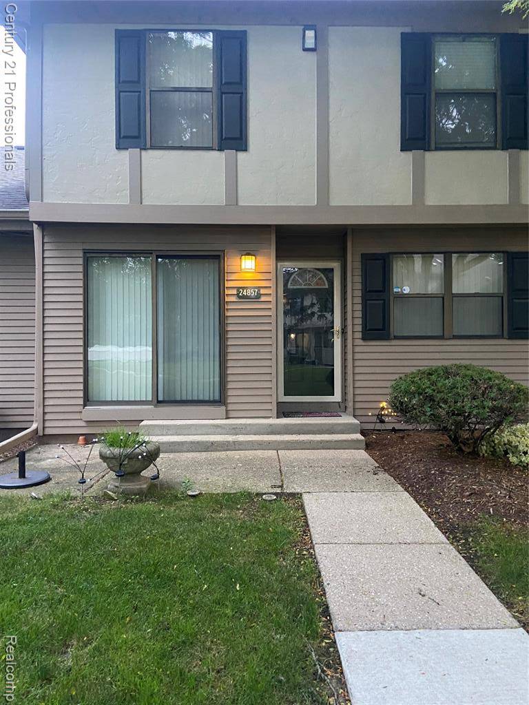 Southfield, MI 48033,24857 Auburn Lane 5