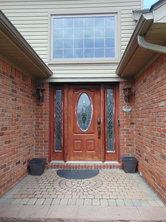 Rochester Hills, MI 48307,1396 BEMBRIDGE Drive