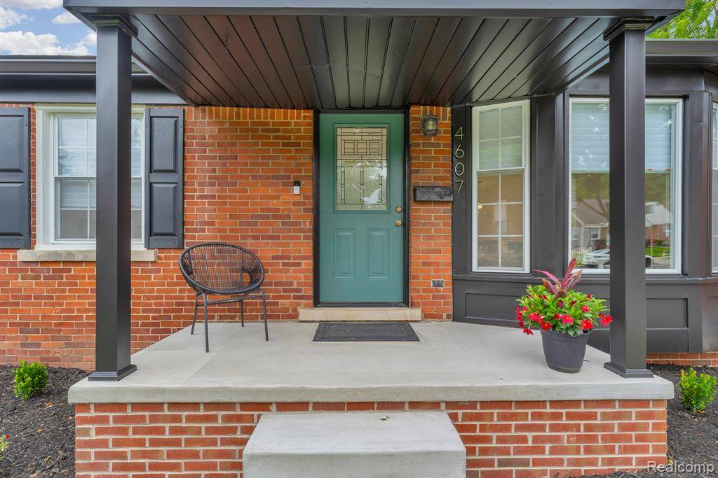 Royal Oak, MI 48073,4607 ROBINWOOD Avenue