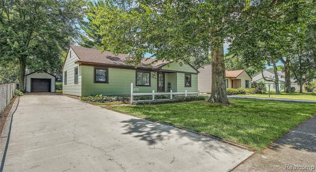 Troy, MI 48083,1845 Van Courtland Drive