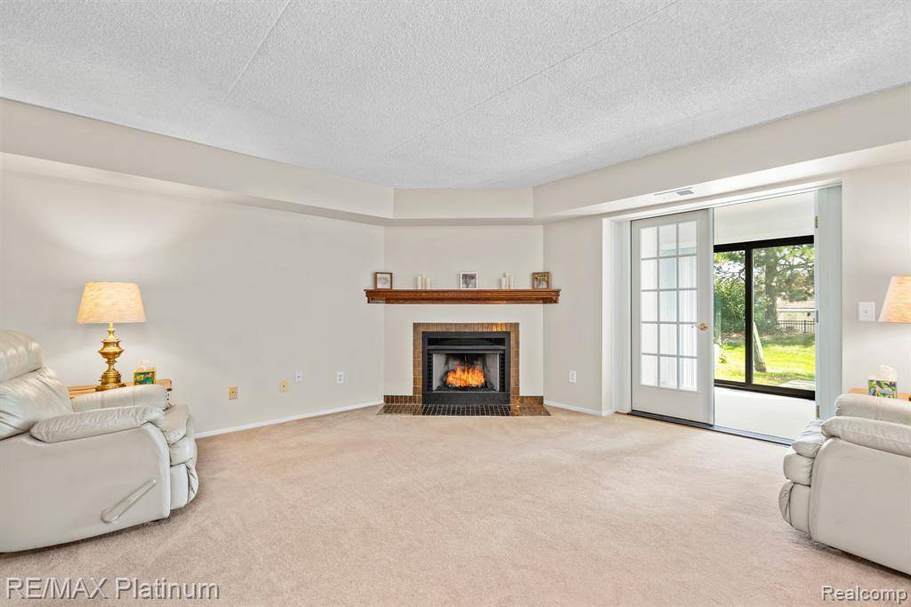 Livonia, MI 48152,17979 University Park Drive
