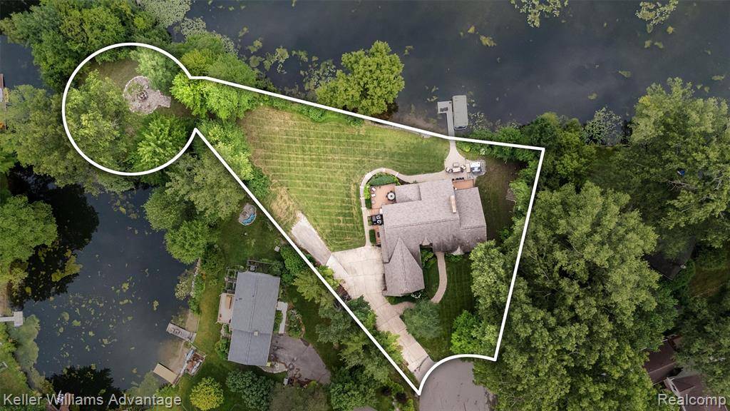White Lake Twp, MI 48383,2677 Ripple Court