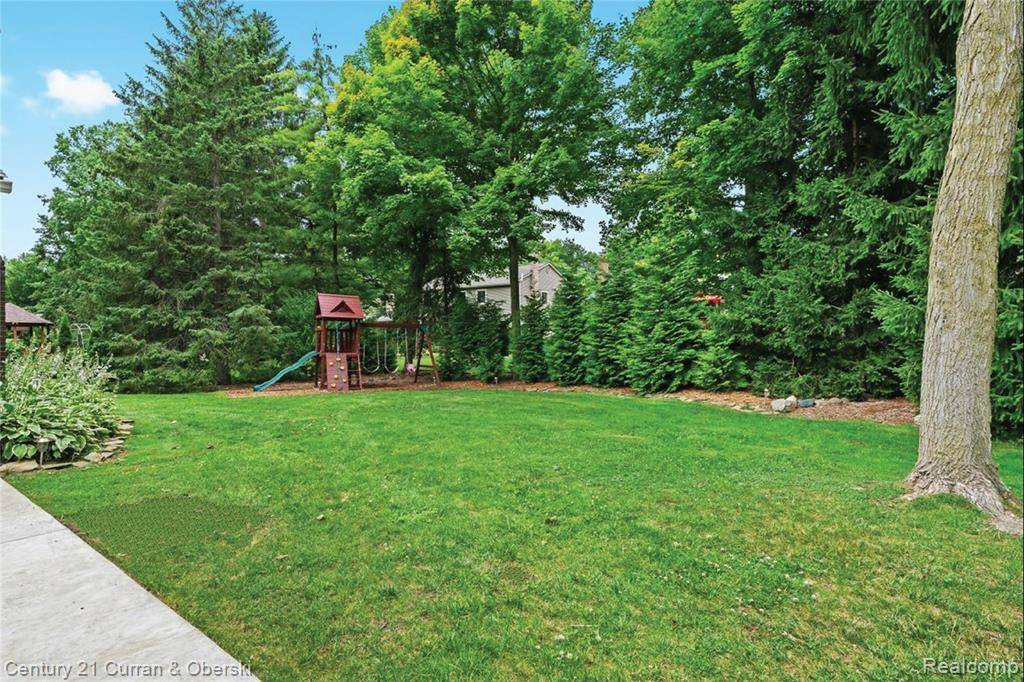 Northville, MI 48168,42369 Crestview Circle