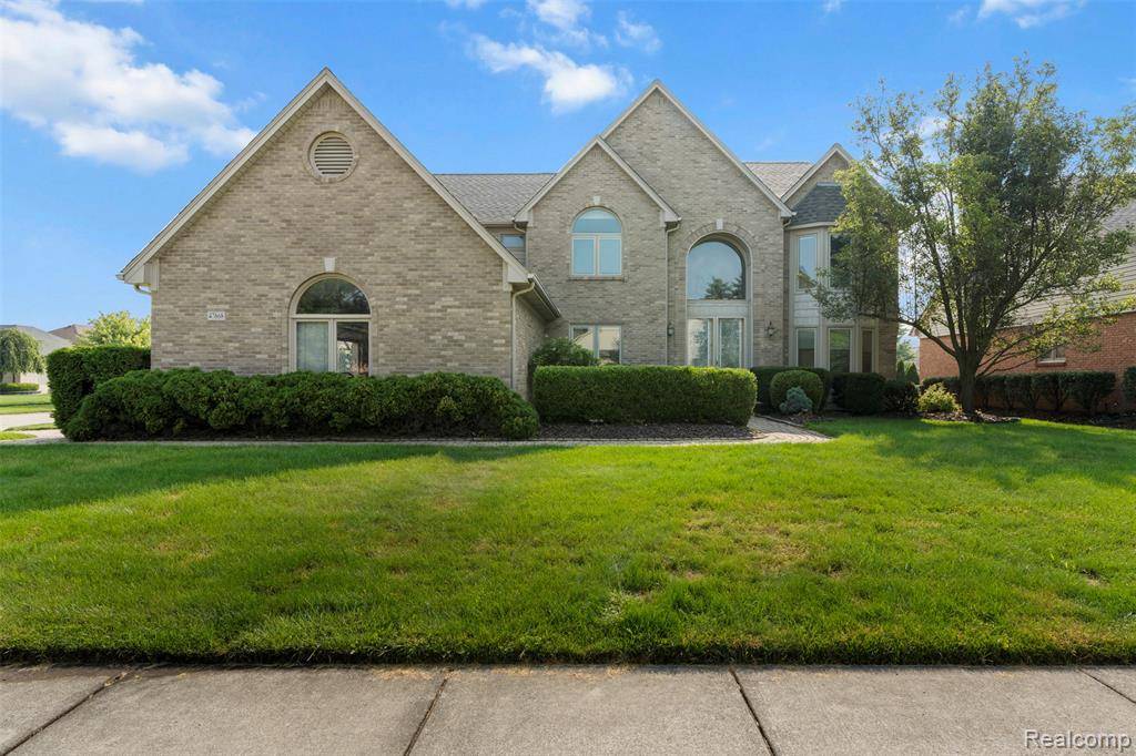 Macomb Twp, MI 48044,47668 Whippoorwill Drive