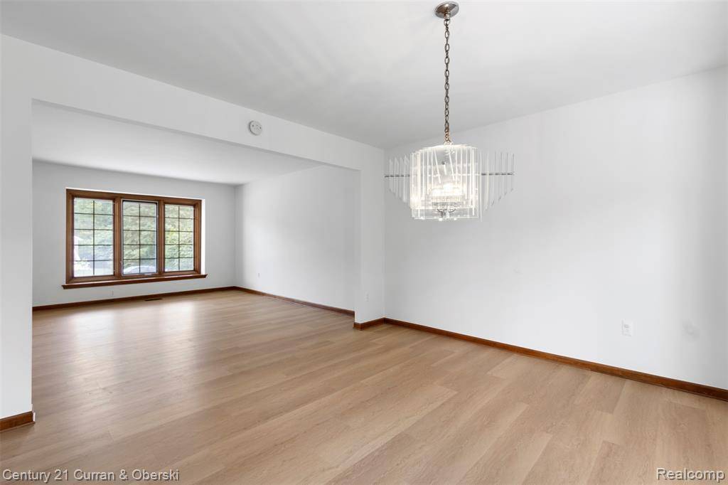 Northville, MI 48168,41925 Waterwheel Road