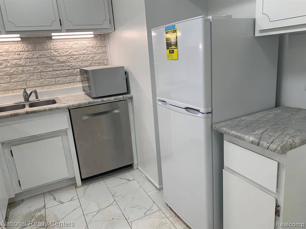 Rochester Hills, MI 48309,2245 S WALTON Boulevard Unit 58