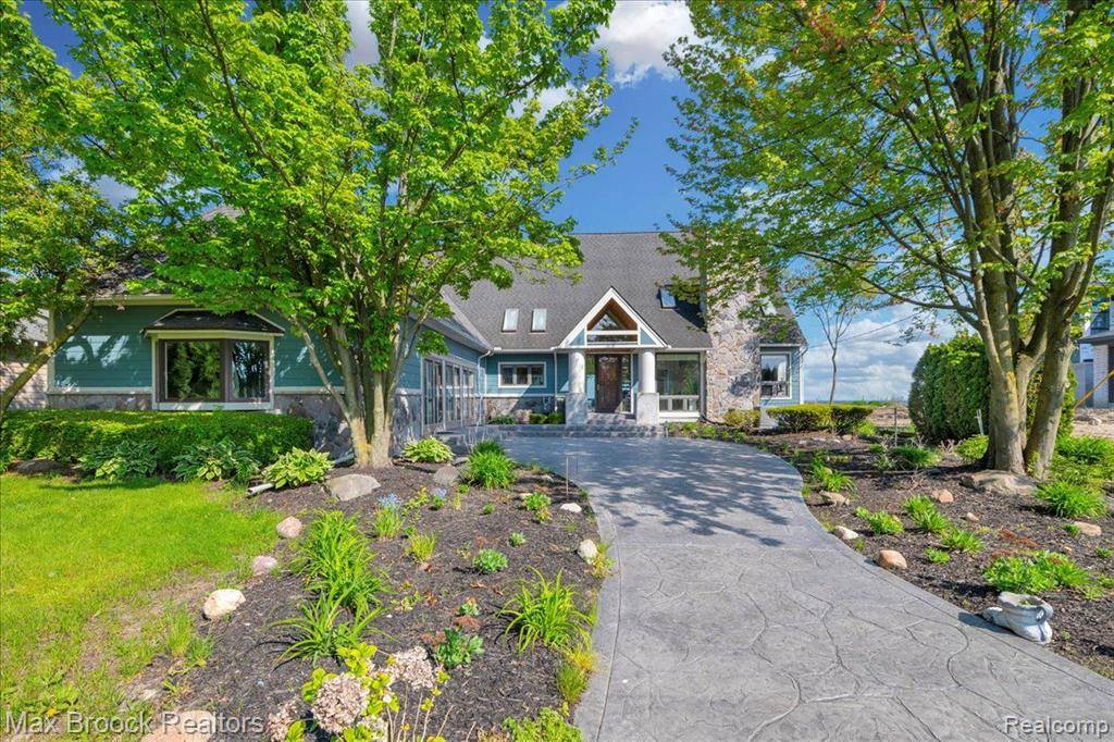 St. Clair Shores, MI 48082,32630 JEFFERSON Avenue