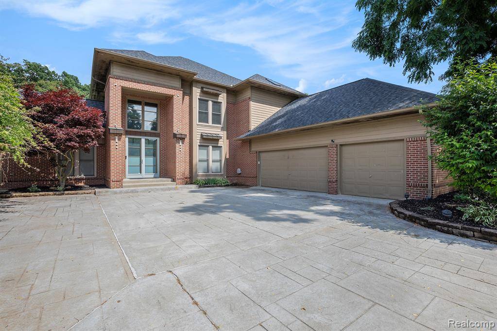 White Lake Twp, MI 48383,3135 Valley Oaks Drive