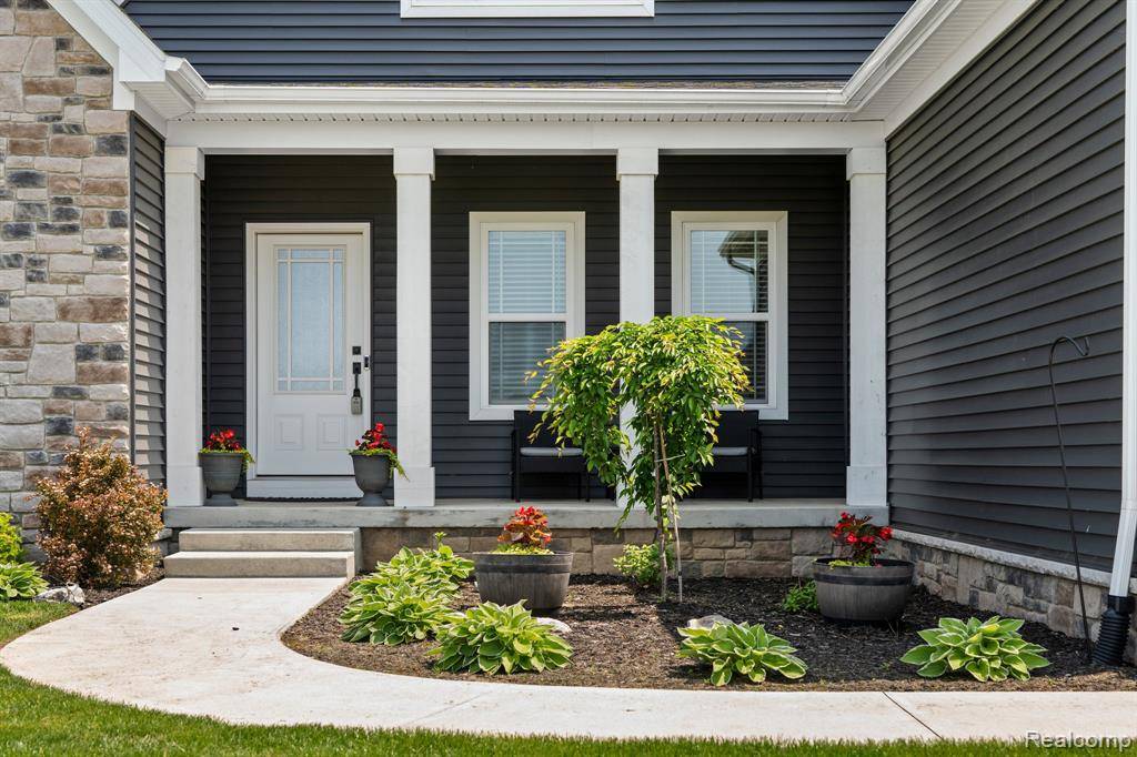 Green Oak Twp, MI 48178,9931 LORETTA Lane