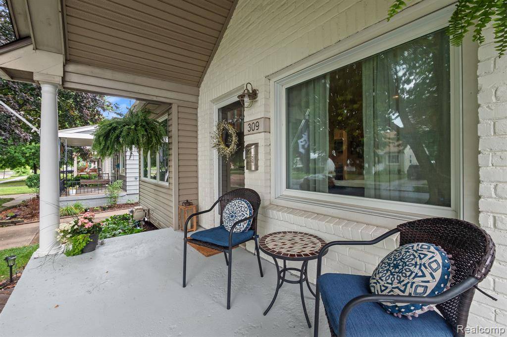 Royal Oak, MI 48067,309 S Dorchester Avenue
