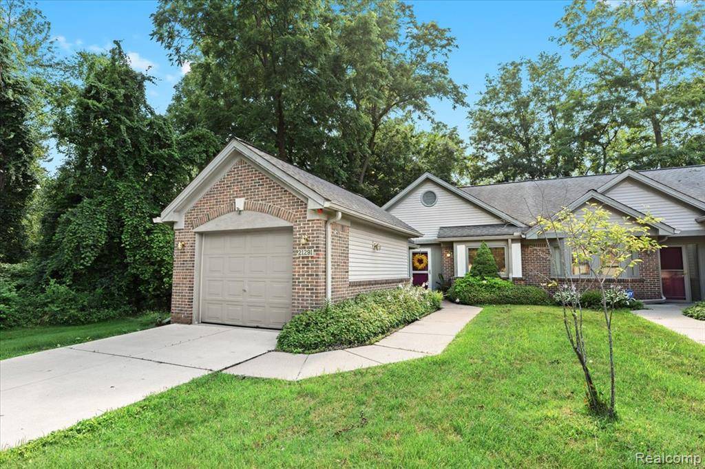 Farmington Hills, MI 48336,21291 Juniper Court