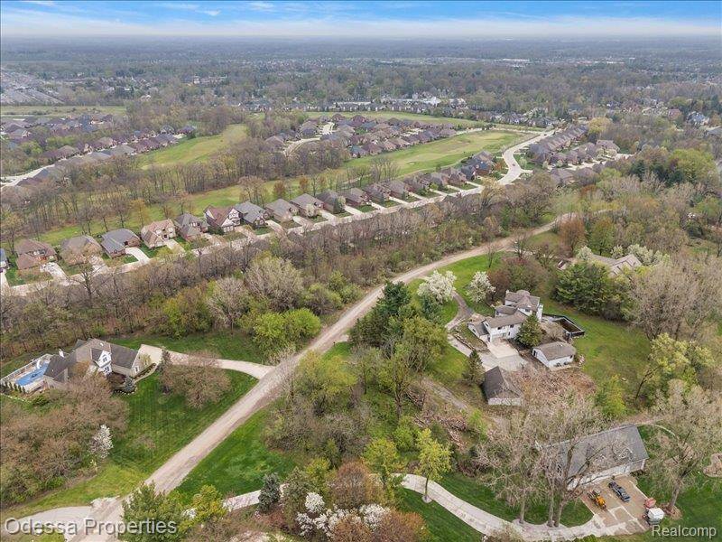 Washington Twp, MI 48094,00 Oak Ridge DR Drive